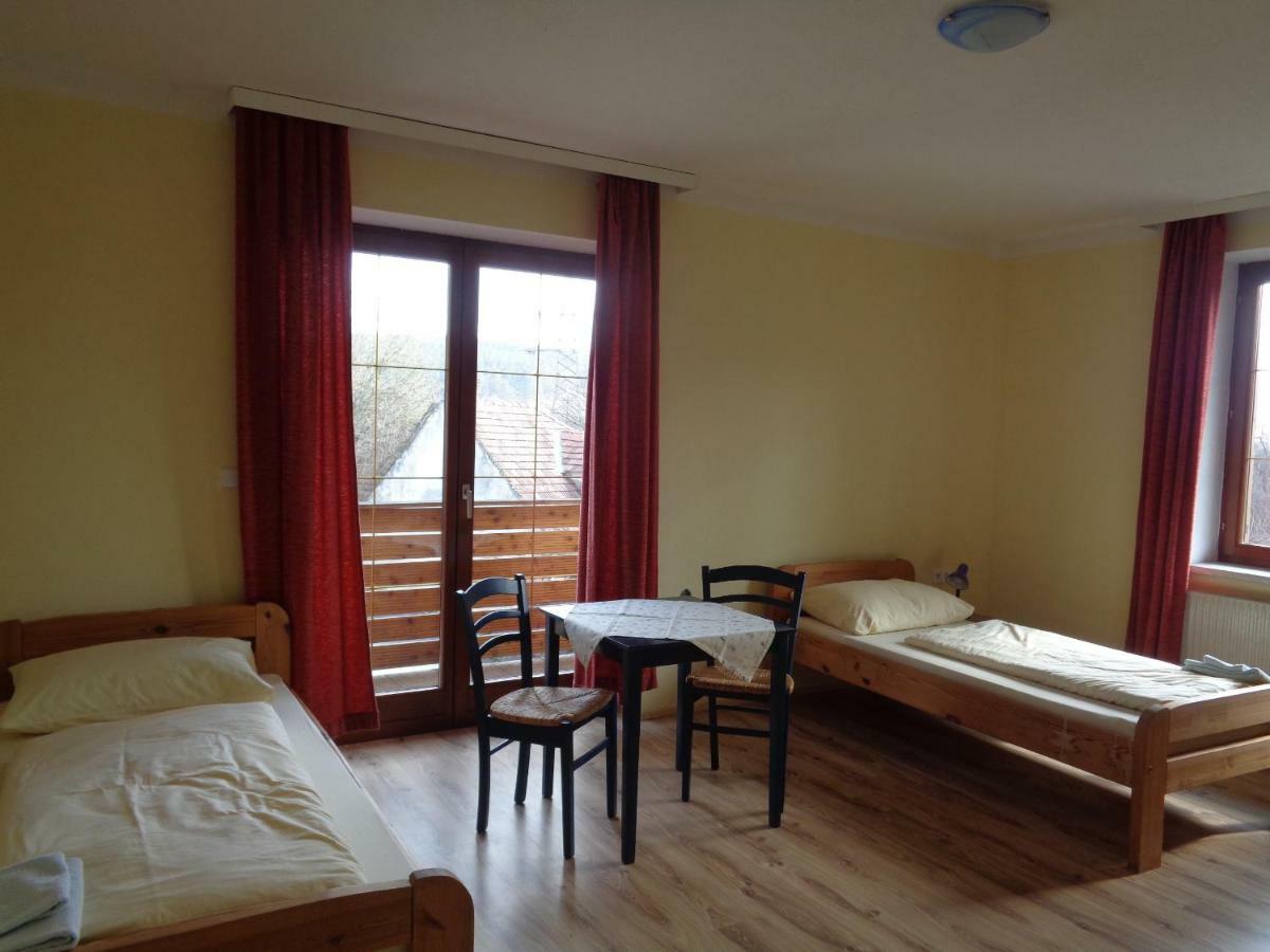 Apartments Himmelreich Ternitz Εξωτερικό φωτογραφία